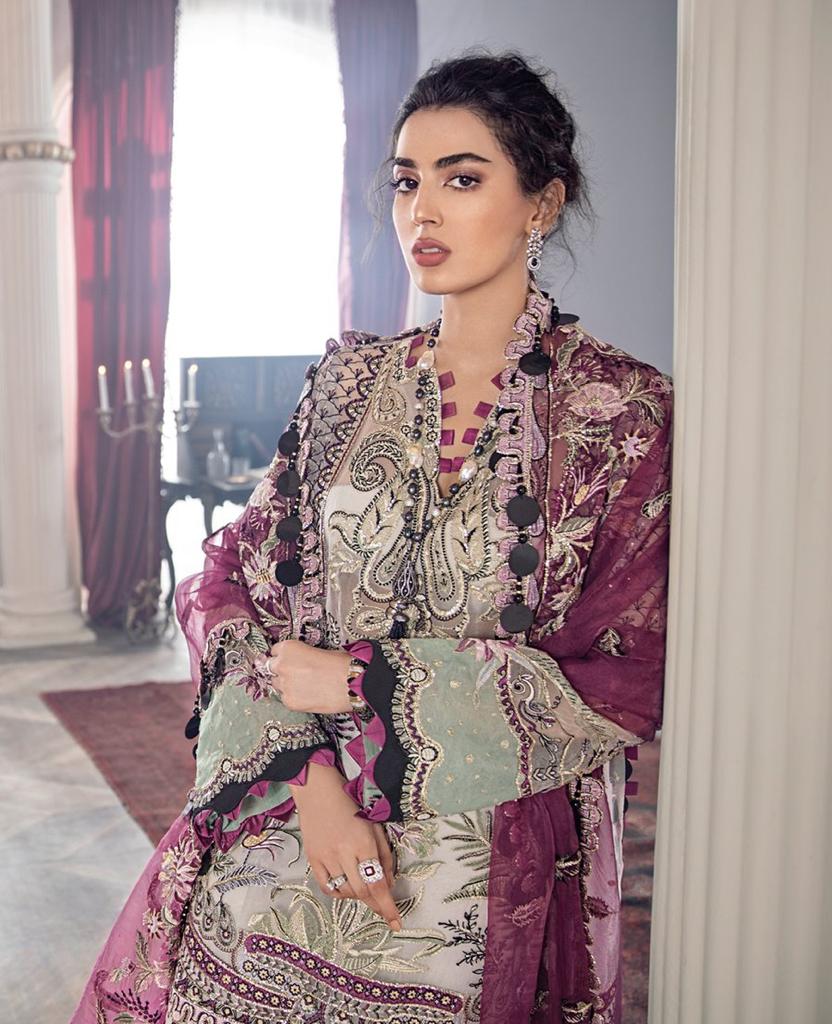 Saadia's Style : REPUBLIC WOMENSWEAR Pure Chiffon 3 pc Suit