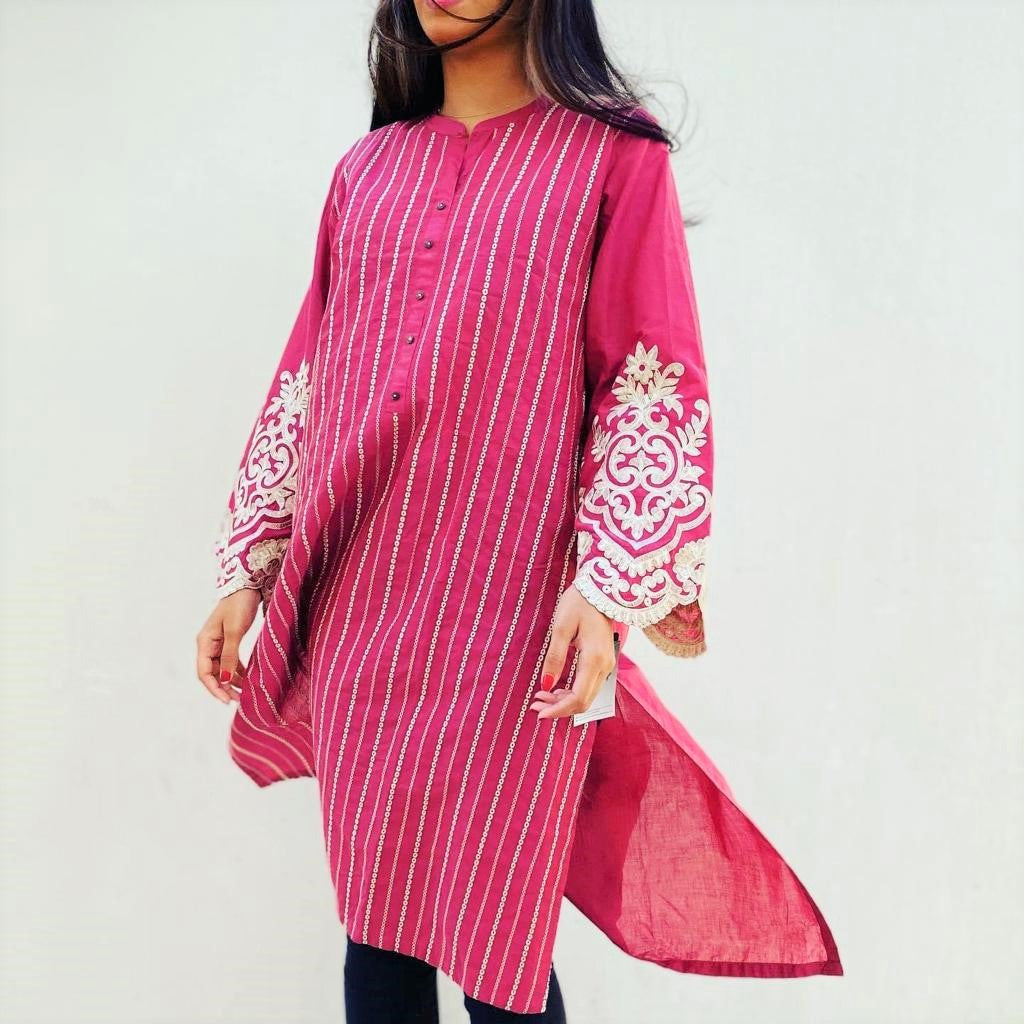 Saadia's Style : Embroidered Cotton Lawn Shirt (Pink)