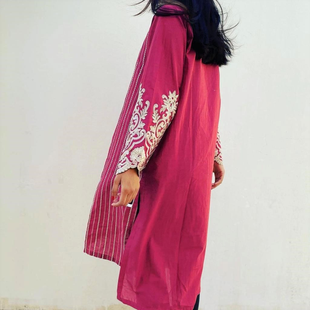 Saadia's Style : Embroidered Cotton Lawn Shirt (Pink)