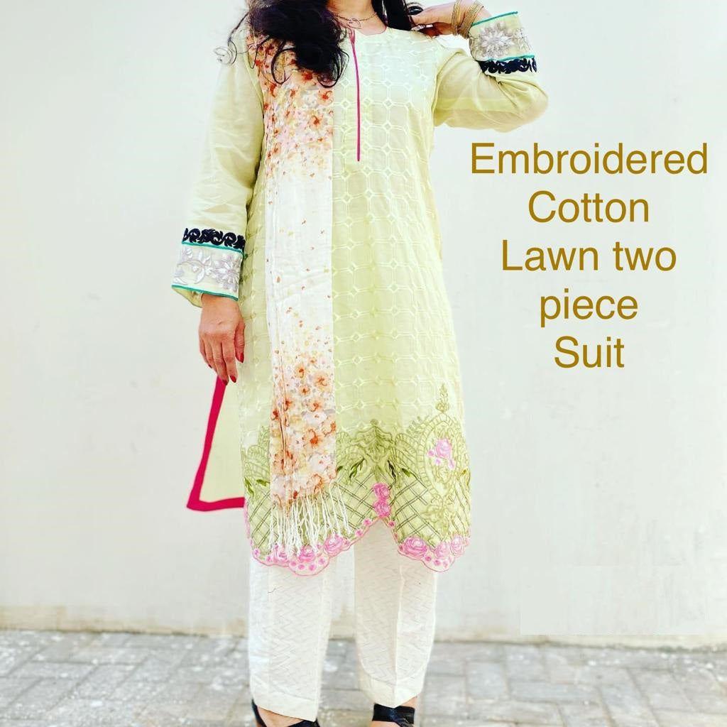 Saadia's Style : Embroidered Cotton Lawn 2 pc Suit